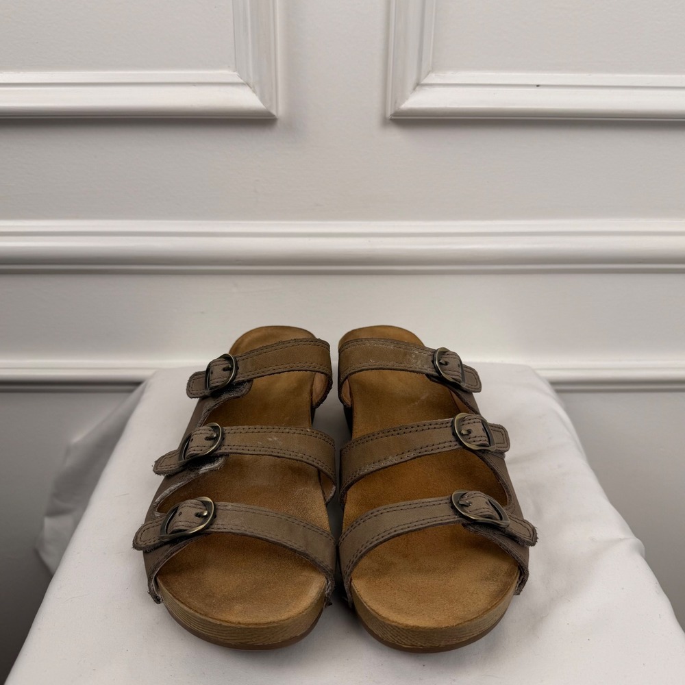 Dansko Womens Brown Leather Triple Strap Buckle Wedge Slide Sandals Size 38